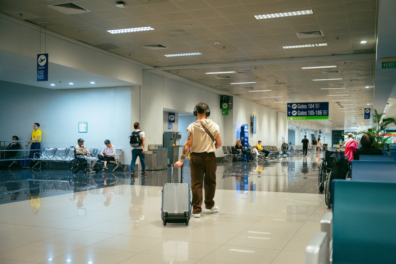 4 Itens essenciais para viajantes se distraírem no aeroporto 4 Itens essenciais para viajantes se distraírem no aeroporto