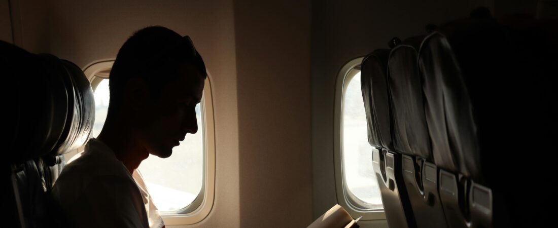 Livros Perfeitos para Ler em um Voo de 3 Horas Livros Perfeitos para Ler em um Voo de 3 Horas
